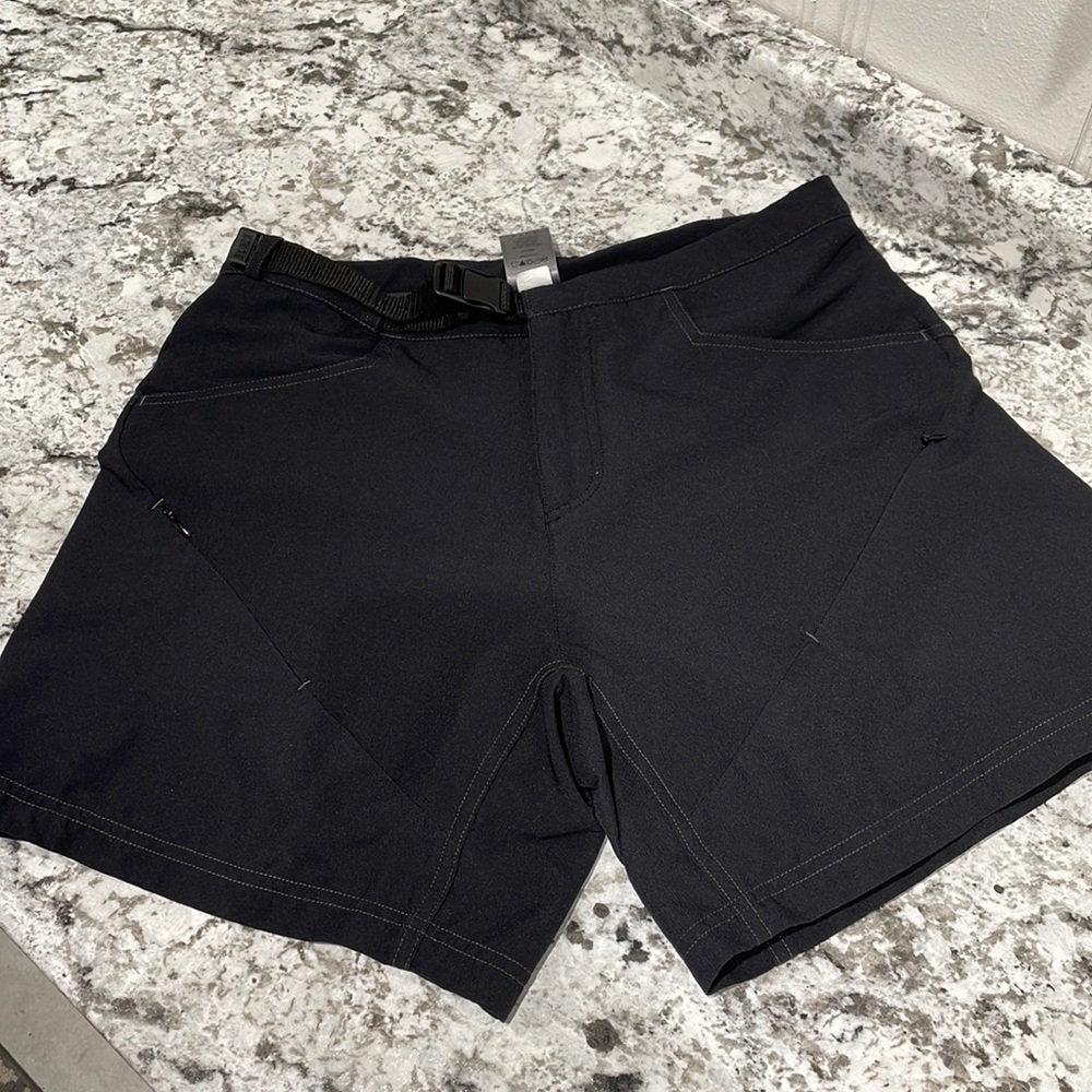 Womens REI padded bike shorts